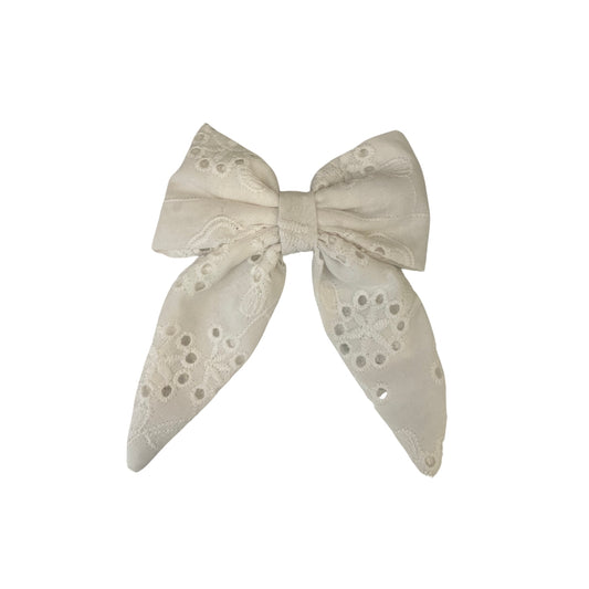 Beyaz Fiyonk Fisto Toka