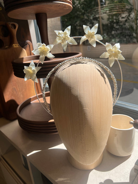 çiçek ve taşlı davet tacı, gelin tacı